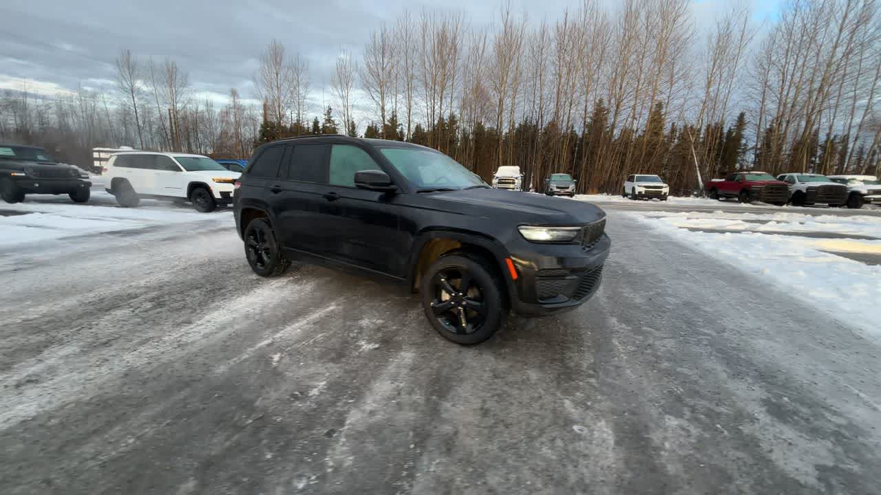 Thumbnail: 2024 Jeep Grand Cherokee - 2