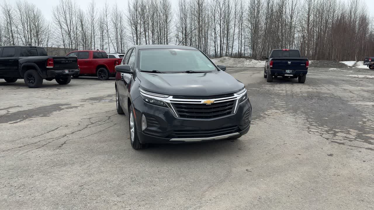 Thumbnail: 2022 Chevrolet Equinox - 3