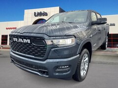 2026 Ram 1500 BIG HORN CREW CAB 4X4 5'7 BOX Pickup