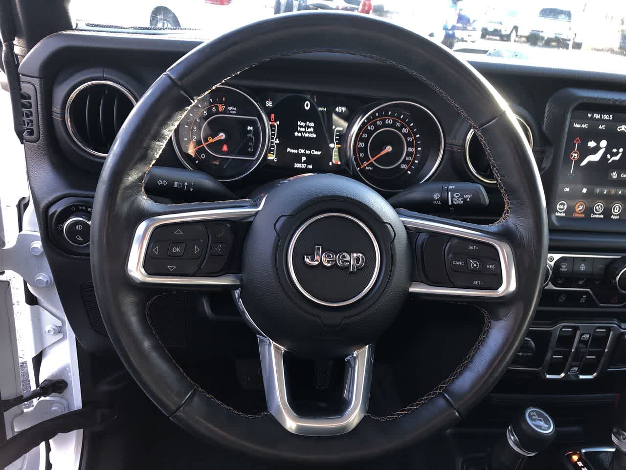 Thumbnail: 2022 Jeep Gladiator - 24