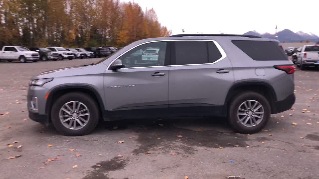 Thumbnail: 2023 Chevrolet Traverse - 8