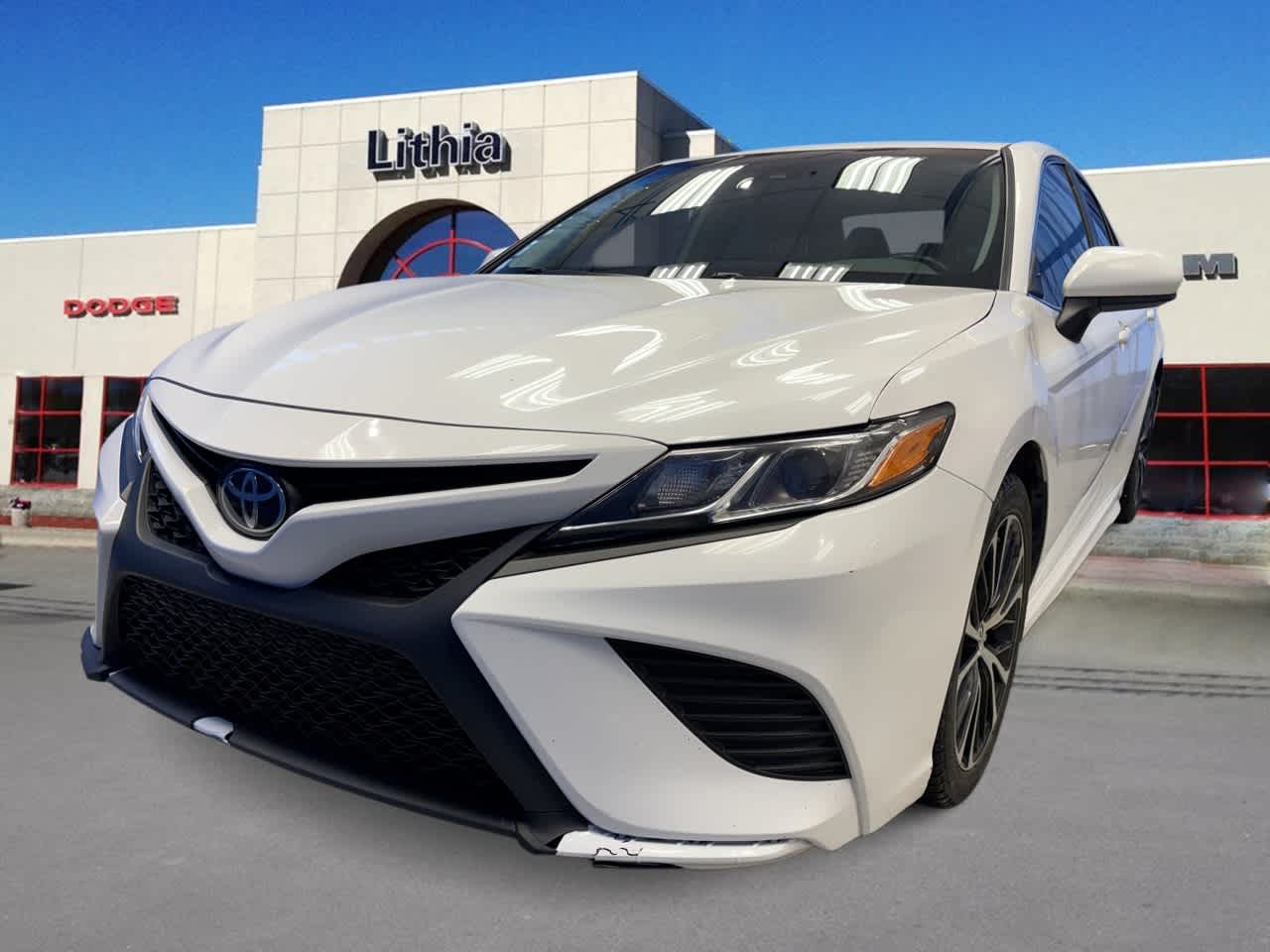 Thumbnail: 2019 Toyota Camry - 1