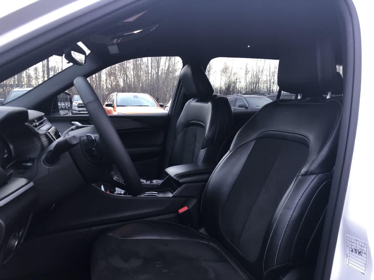 Thumbnail: 2024 Jeep Grand Cherokee L - 23