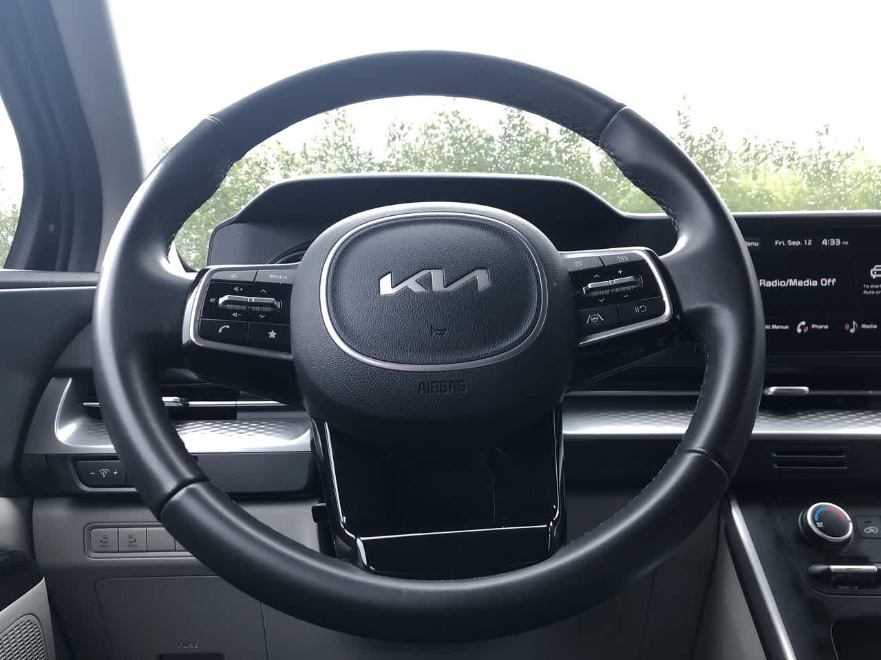 Thumbnail: 2024 Kia Carnival - 25