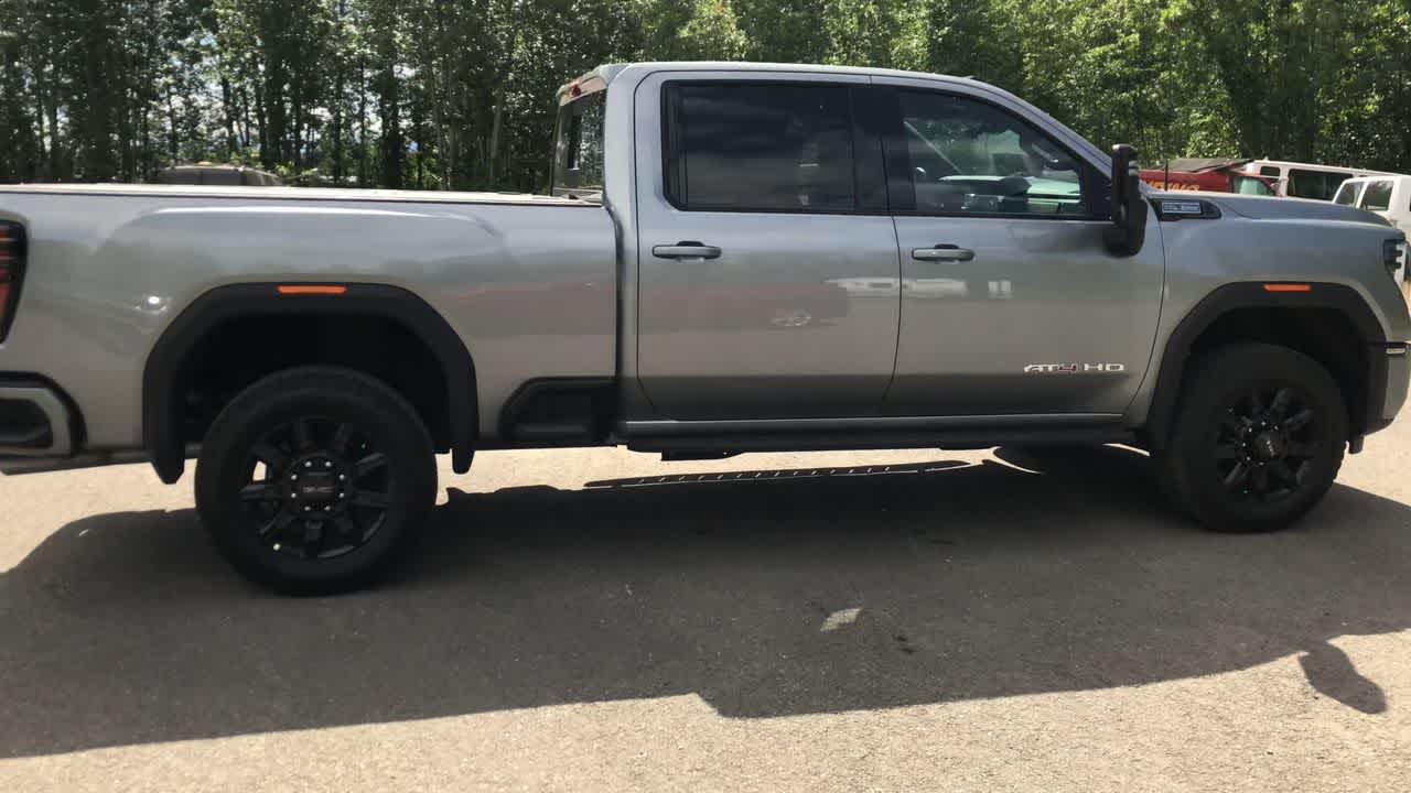 Thumbnail: 2025 GMC Sierra 2500 - 15