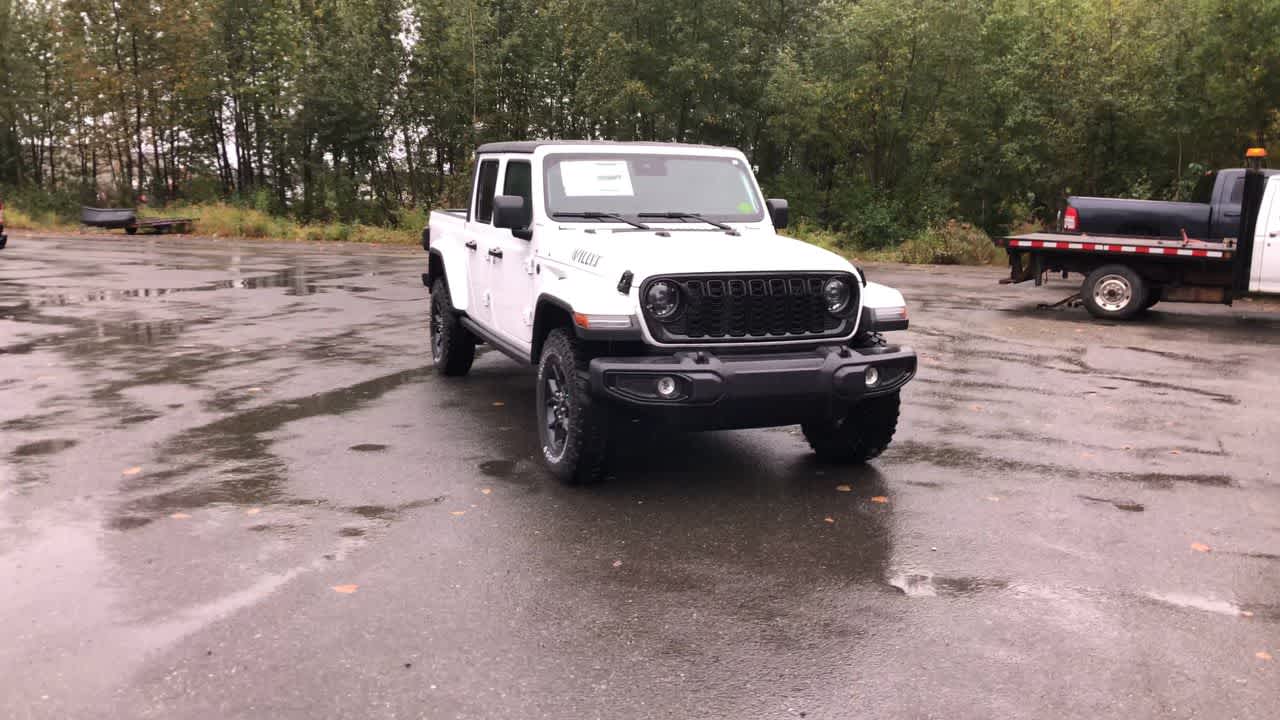 Thumbnail: 2025 Jeep Gladiator - 4