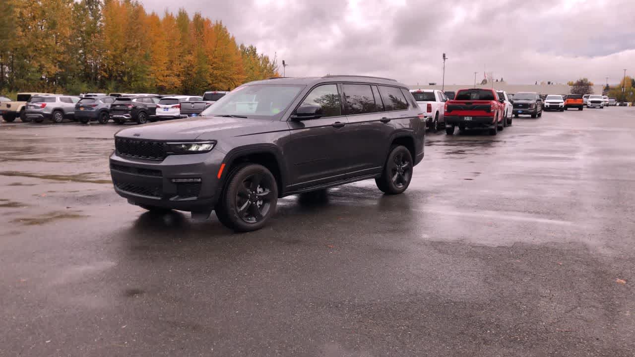 Thumbnail: 2025 Jeep Grand Cherokee - 6