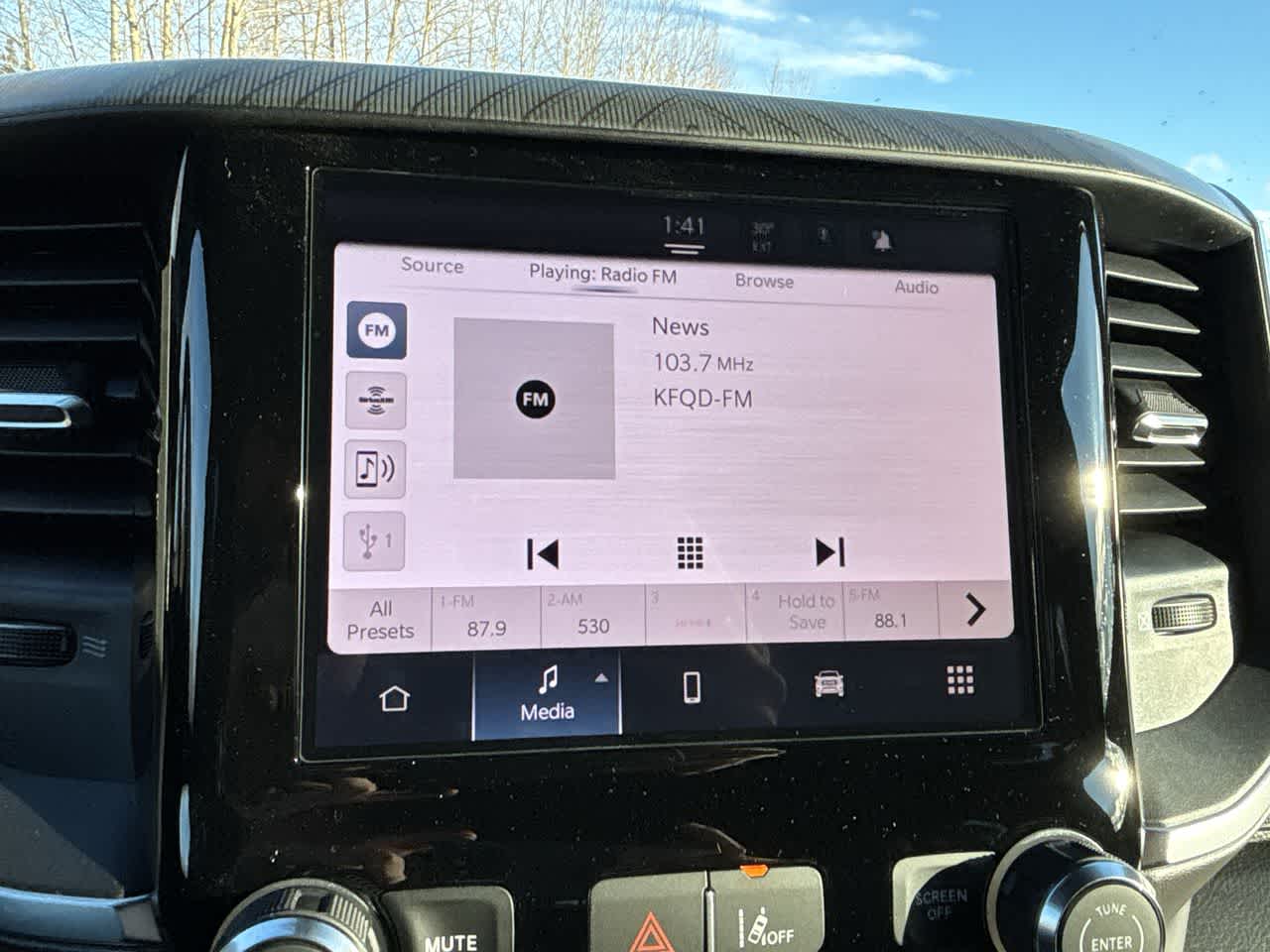 Thumbnail: 2026 RAM 1500 - 25