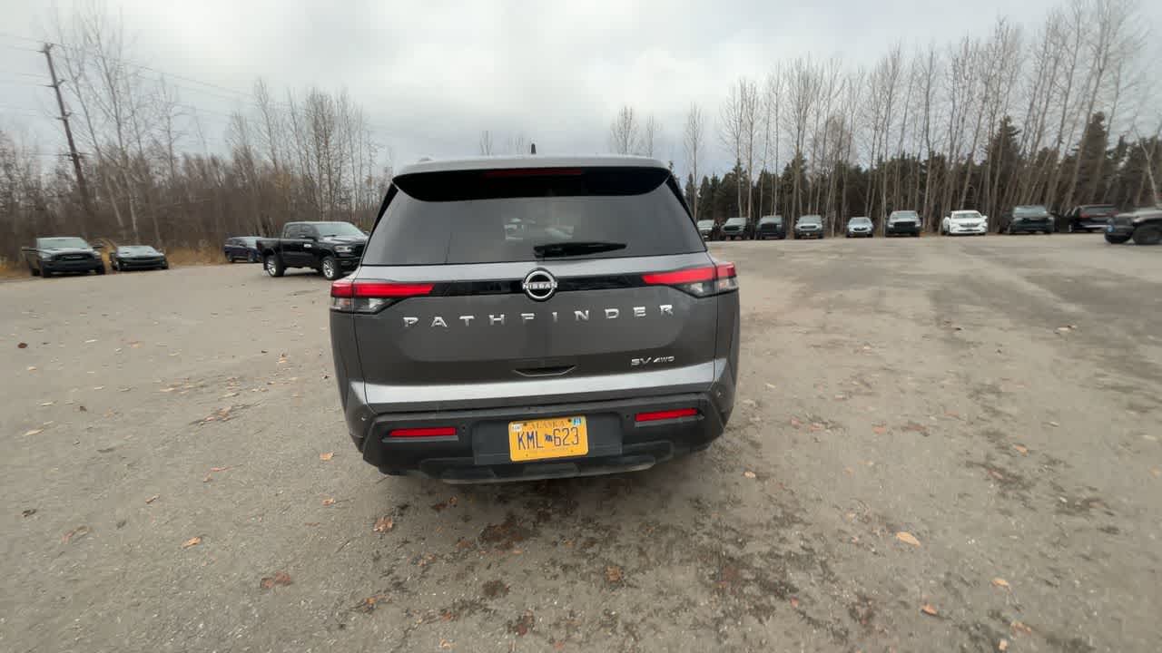 Thumbnail: 2024 Nissan Pathfinder - 12