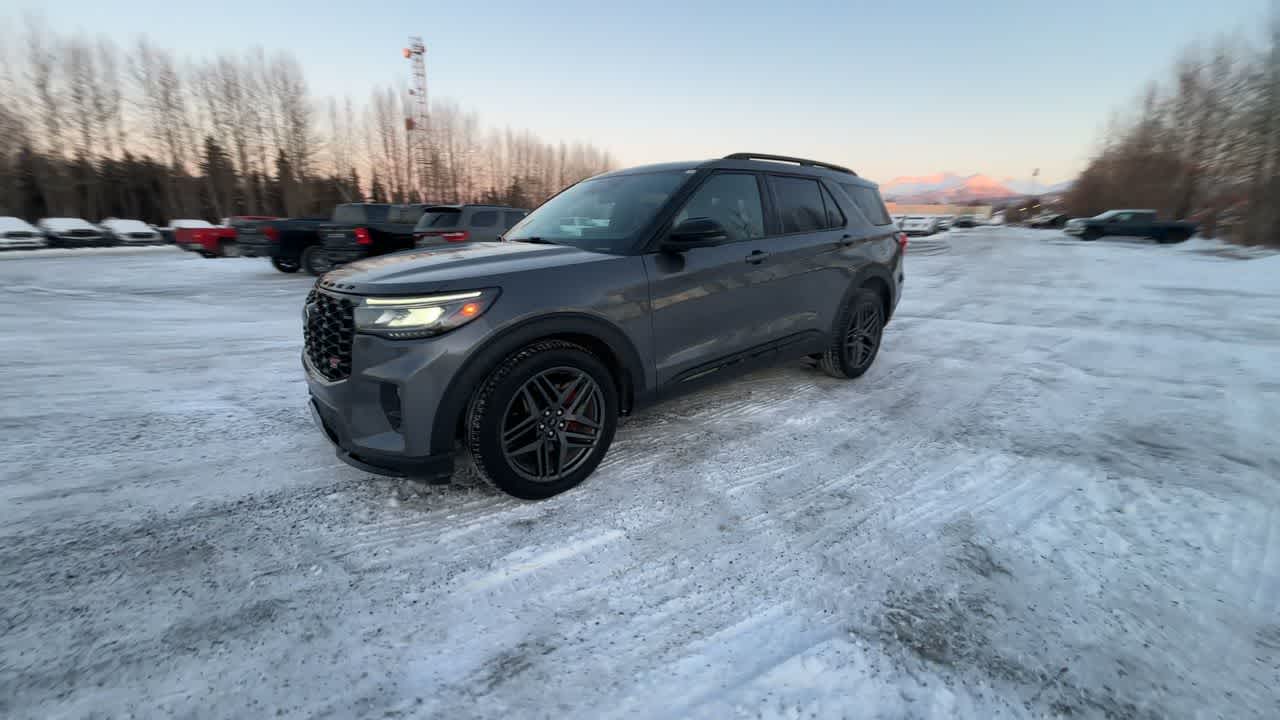 Thumbnail: 2025 Ford Explorer - 6