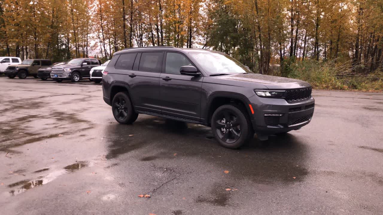 Thumbnail: 2025 Jeep Grand Cherokee - 2