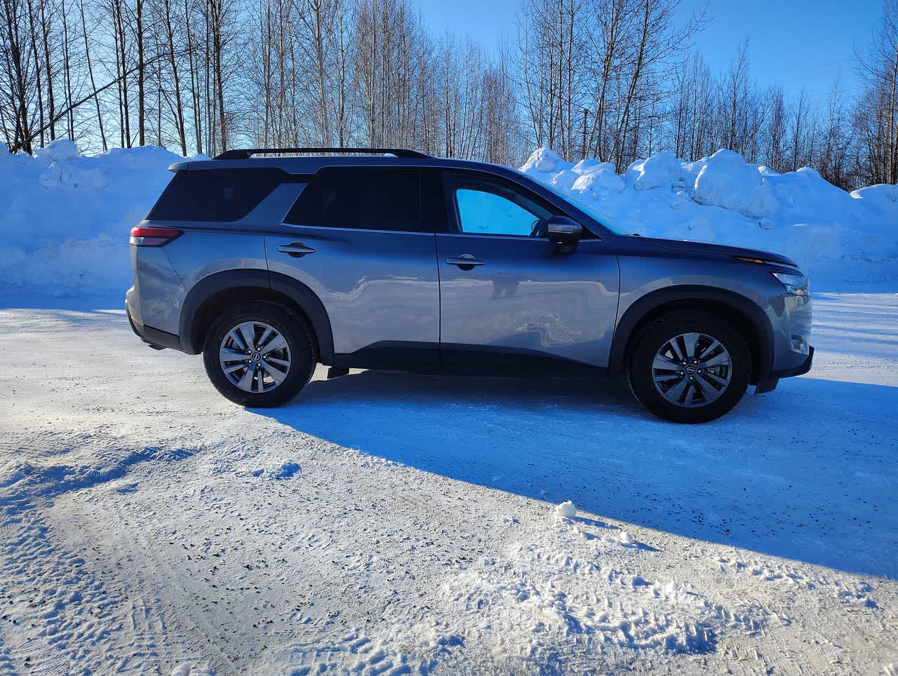 Thumbnail: 2024 Nissan Pathfinder - 9