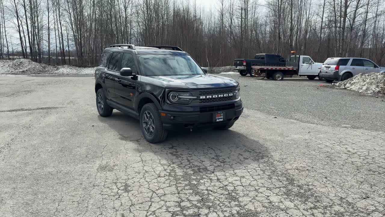 Thumbnail: 2022 Ford Bronco Sport - 3