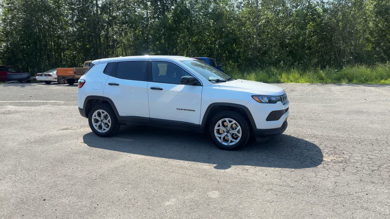 Thumbnail: 2025 Jeep Compass - 17