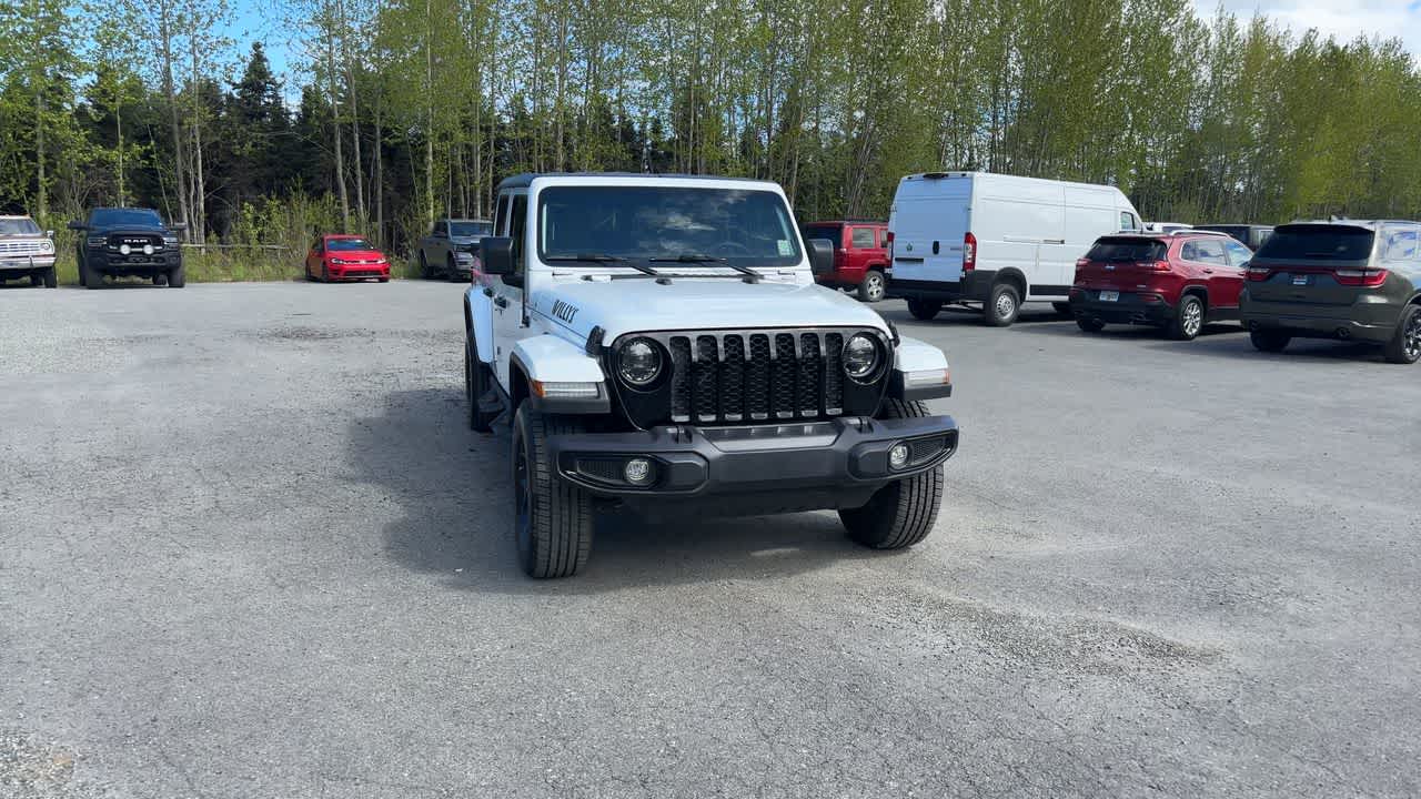 Thumbnail: 2023 Jeep Gladiator - 4