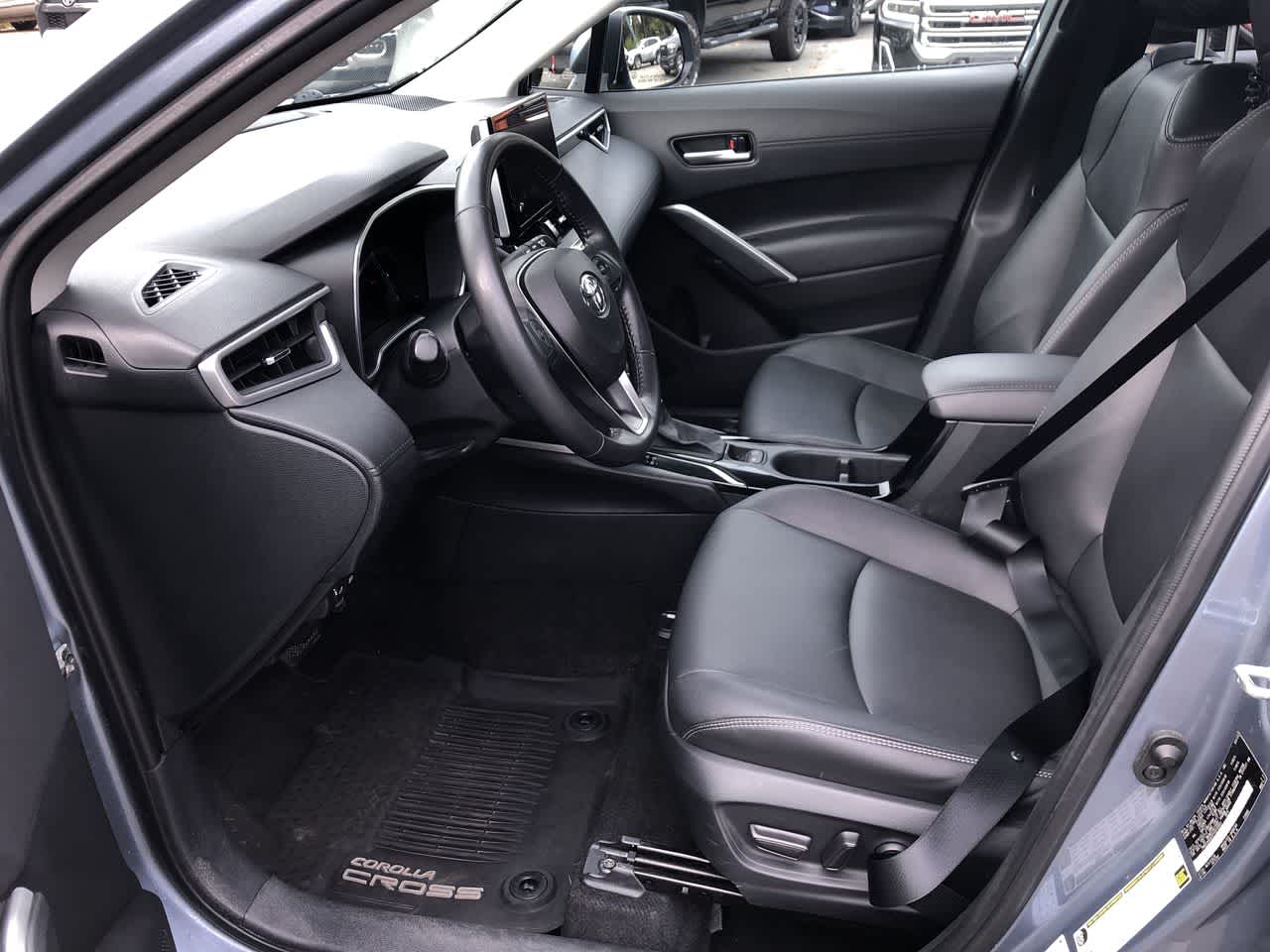 Thumbnail: 2023 Toyota Corolla Cross - 23