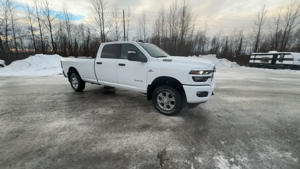 New 2026 Ram 2500 BIG HORN CREW CAB 4X4 8' BOX Pickup