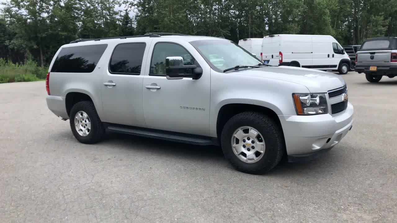 Thumbnail: 2010 Chevrolet Suburban - 17