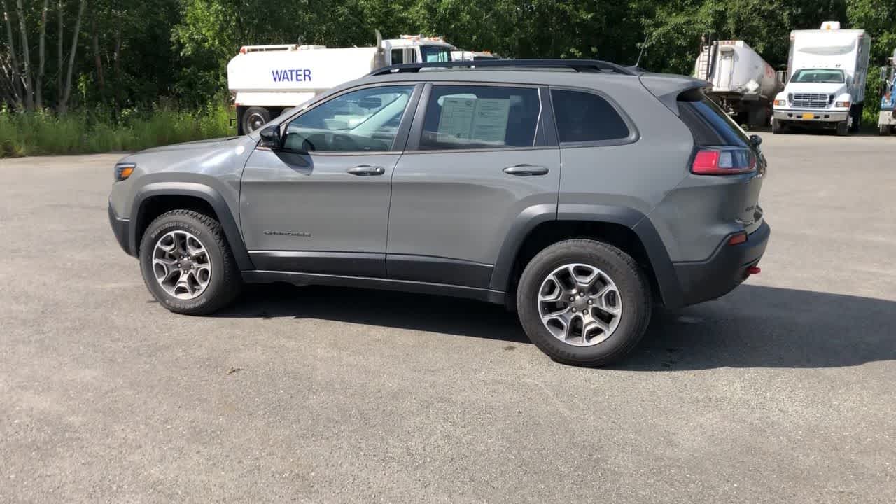 Thumbnail: 2022 Jeep Cherokee - 9