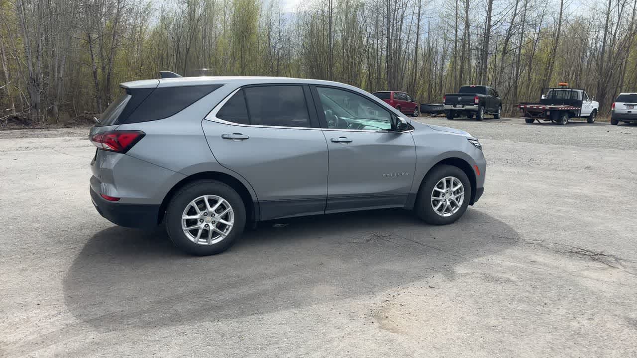 Thumbnail: 2024 Chevrolet Equinox - 15