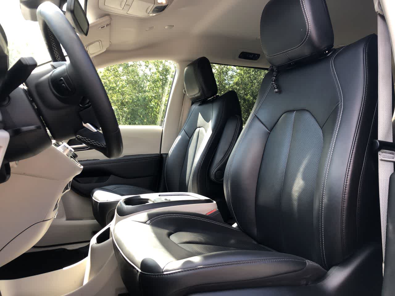 Thumbnail: 2024 Chrysler Pacifica - 23