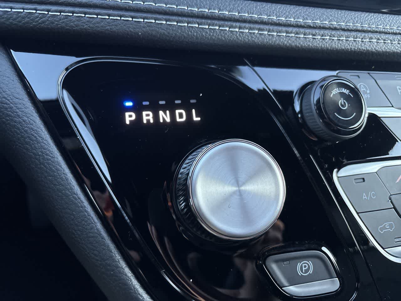 Thumbnail: 2026 Chrysler Pacifica - 27