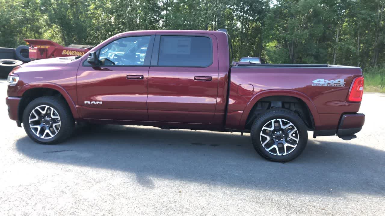 Thumbnail: 2025 RAM 1500 - 8