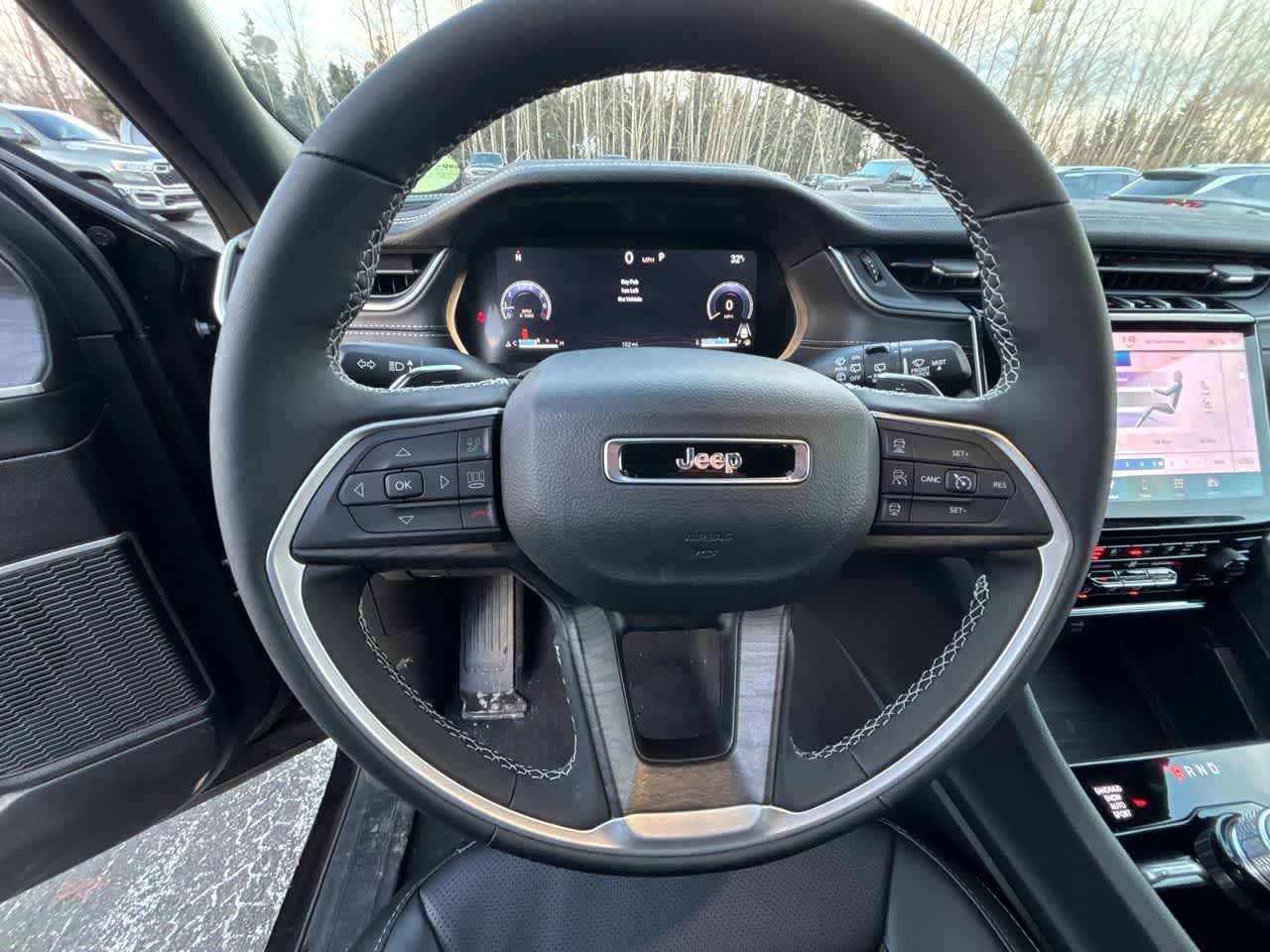 Thumbnail: 2025 Jeep Grand Cherokee - 23