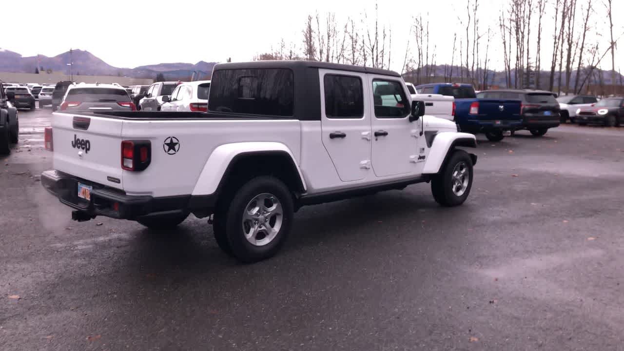 Thumbnail: 2021 Jeep Gladiator - 14