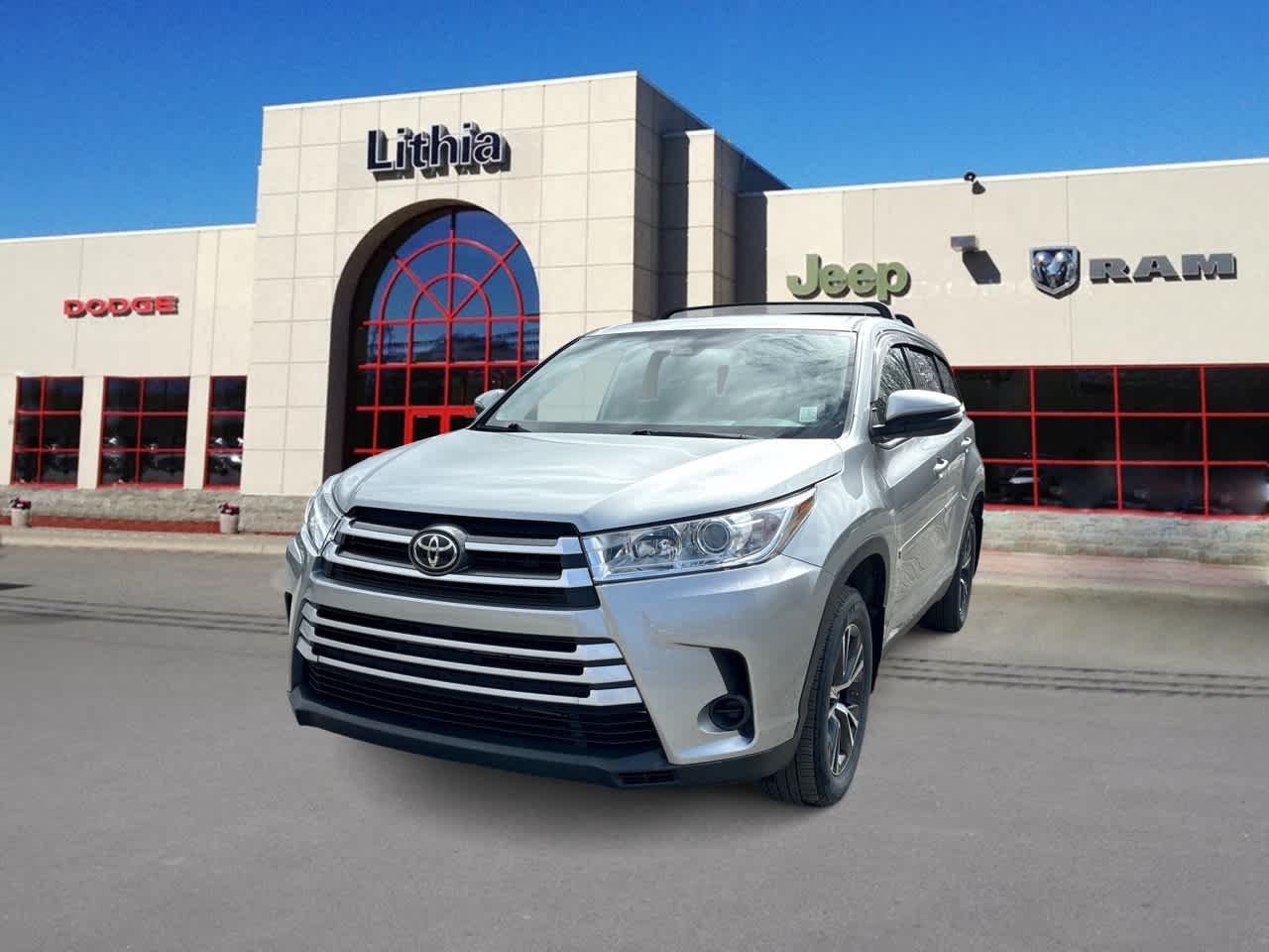 2019 Toyota Highlander LE 4x4 V6's photo