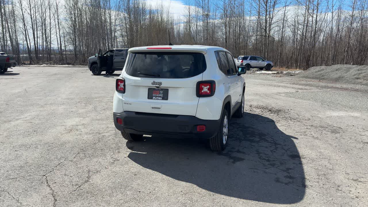 Thumbnail: 2023 Jeep Renegade - 13