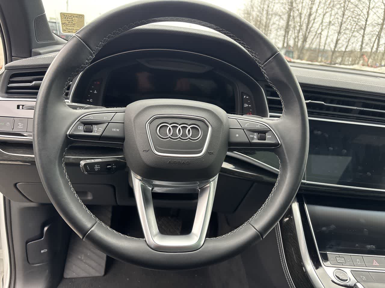 Thumbnail: 2025 Audi Q7 - 16