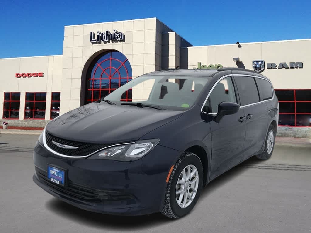 Thumbnail: 2020 Chrysler Voyager - 1