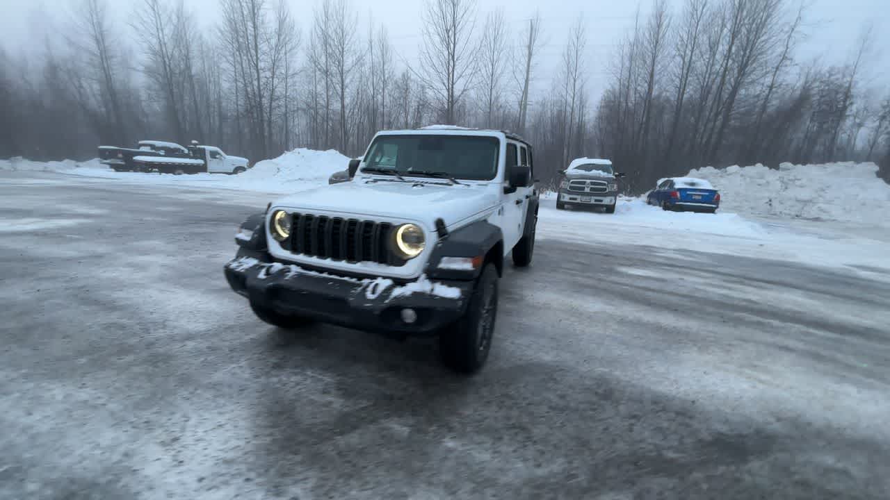 Thumbnail: 2026 Jeep Wrangler - 5