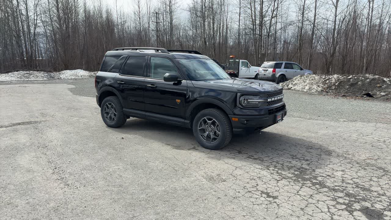Thumbnail: 2022 Ford Bronco Sport - 2