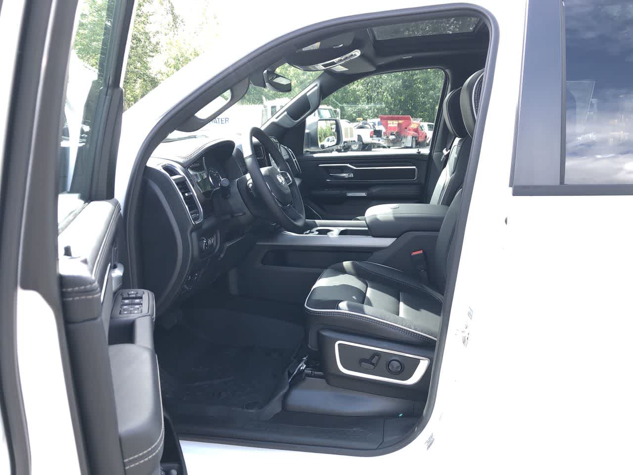 Thumbnail: 2025 RAM 1500 - 23