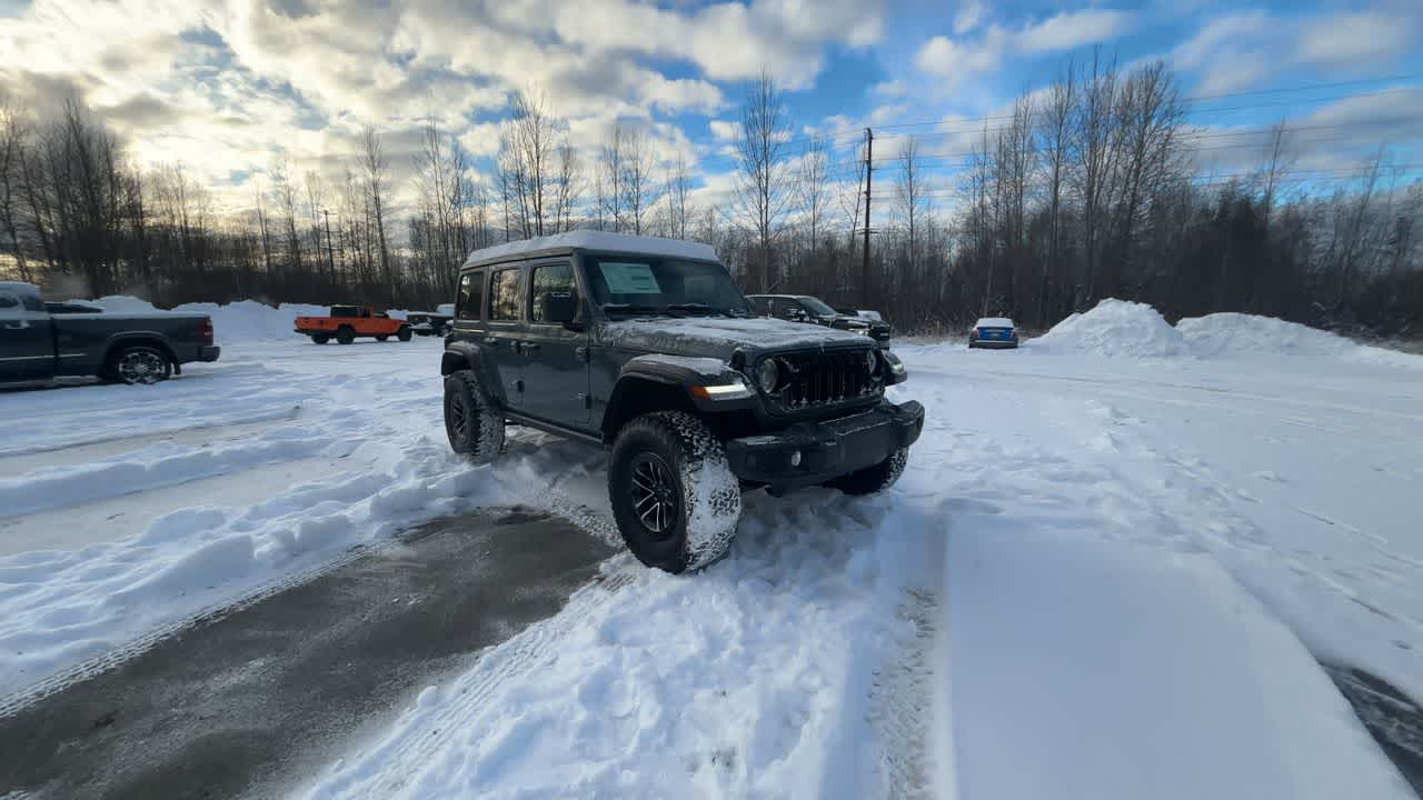 Thumbnail: 2026 Jeep Wrangler - 3