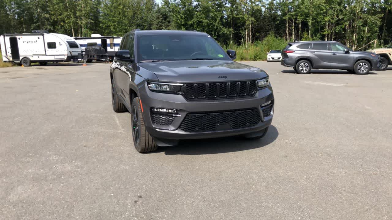 Thumbnail: 2025 Jeep Grand Cherokee - 3