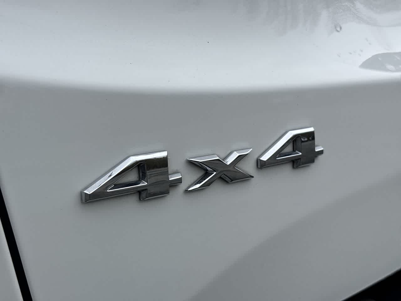 Thumbnail: 2023 Jeep Renegade - 18