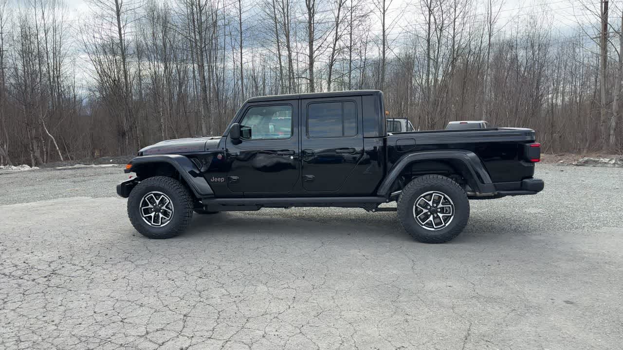 Thumbnail: 2026 Jeep Gladiator - 9