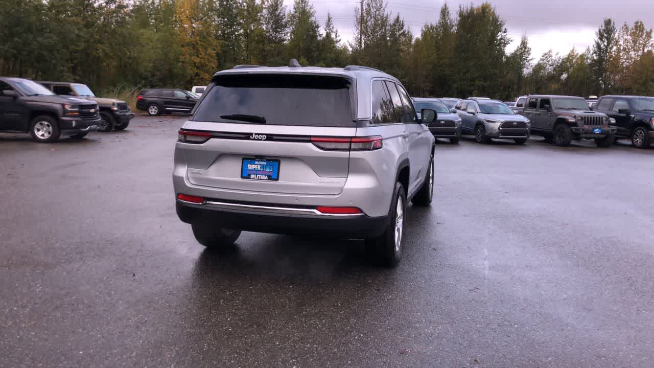 Thumbnail: 2025 Jeep Grand Cherokee - 13