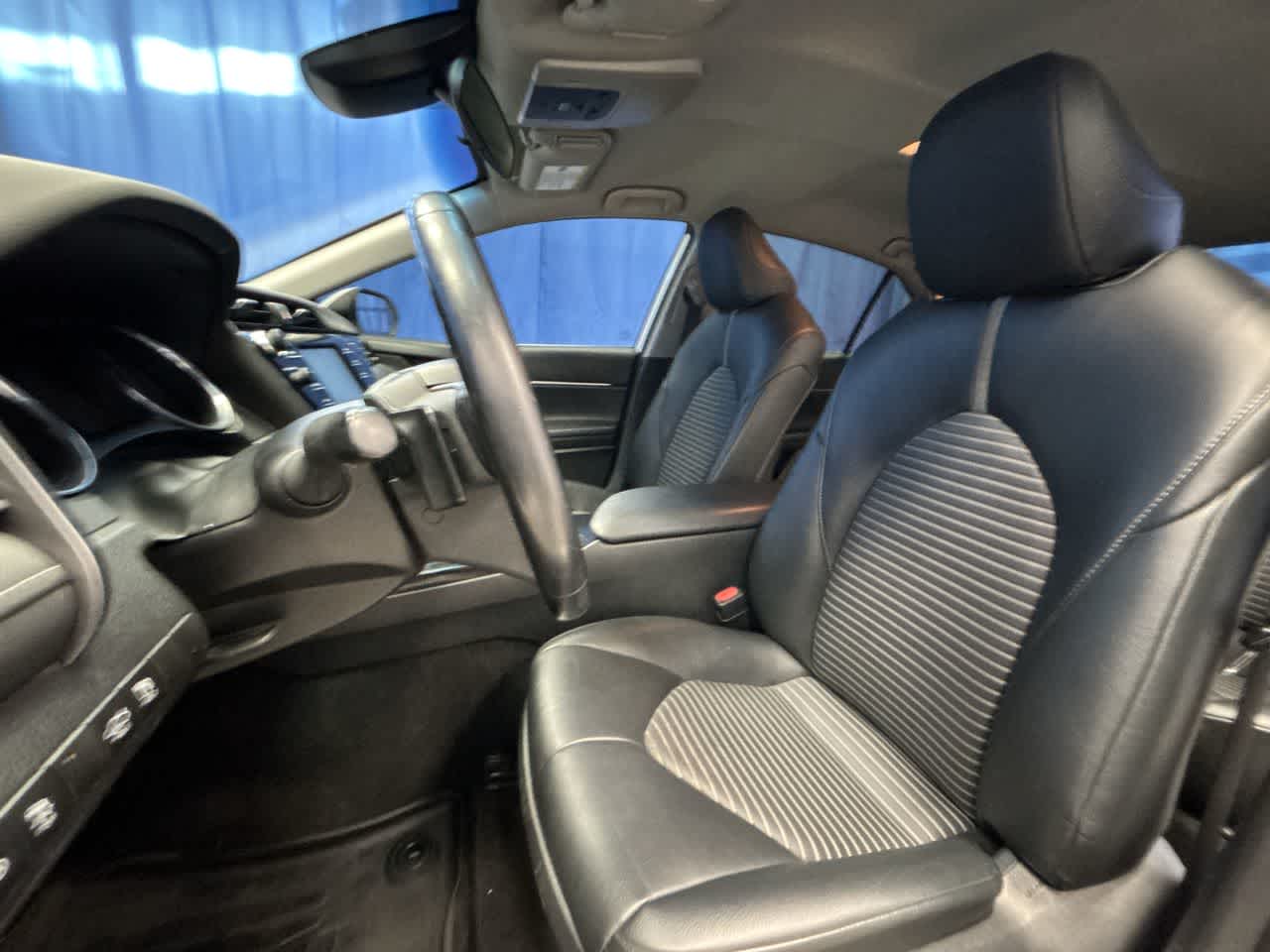 Thumbnail: 2019 Toyota Camry - 14