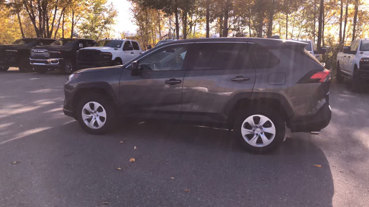 Thumbnail: 2024 Toyota RAV4 - 9