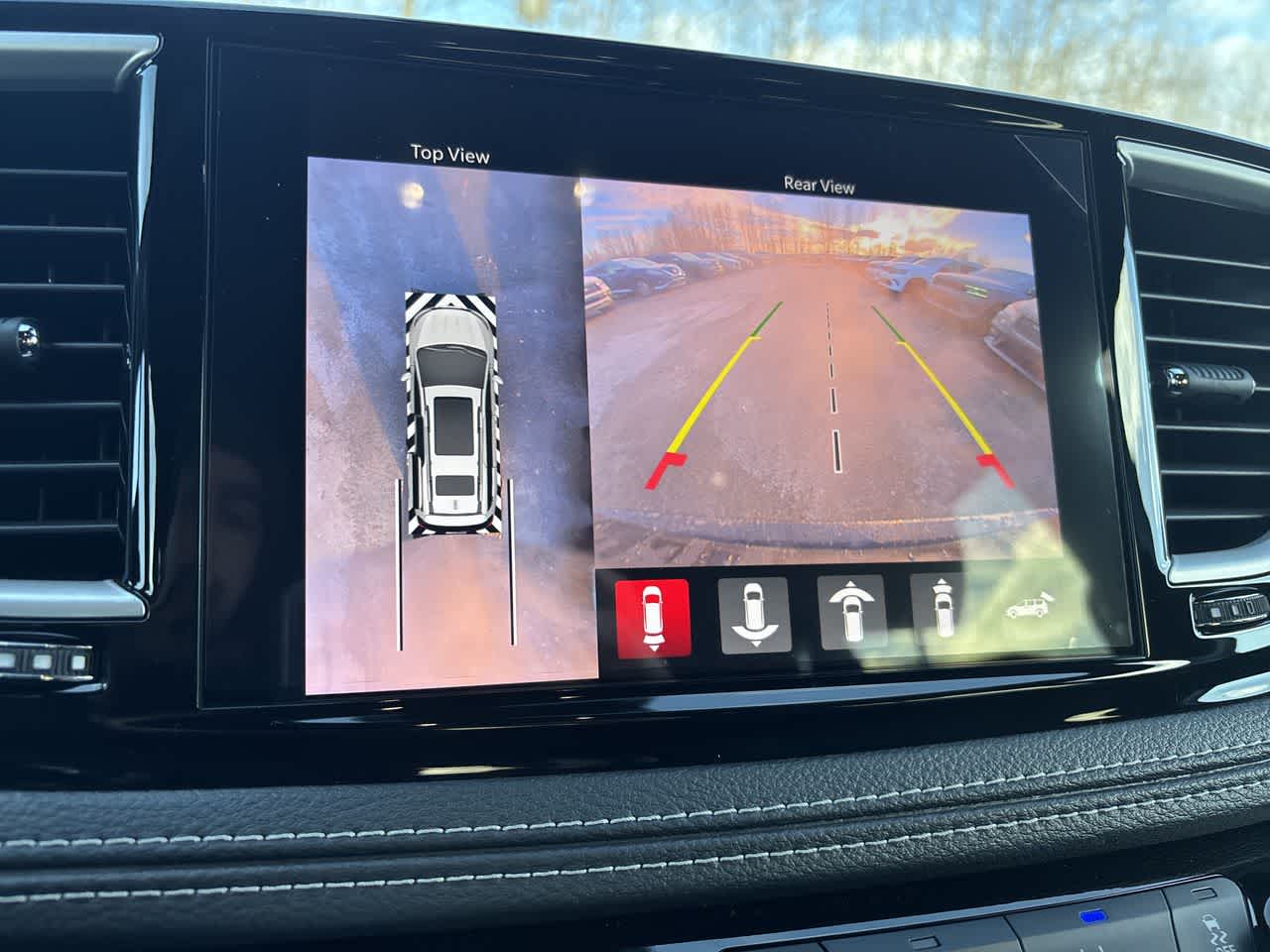 Thumbnail: 2026 Chrysler Pacifica - 29