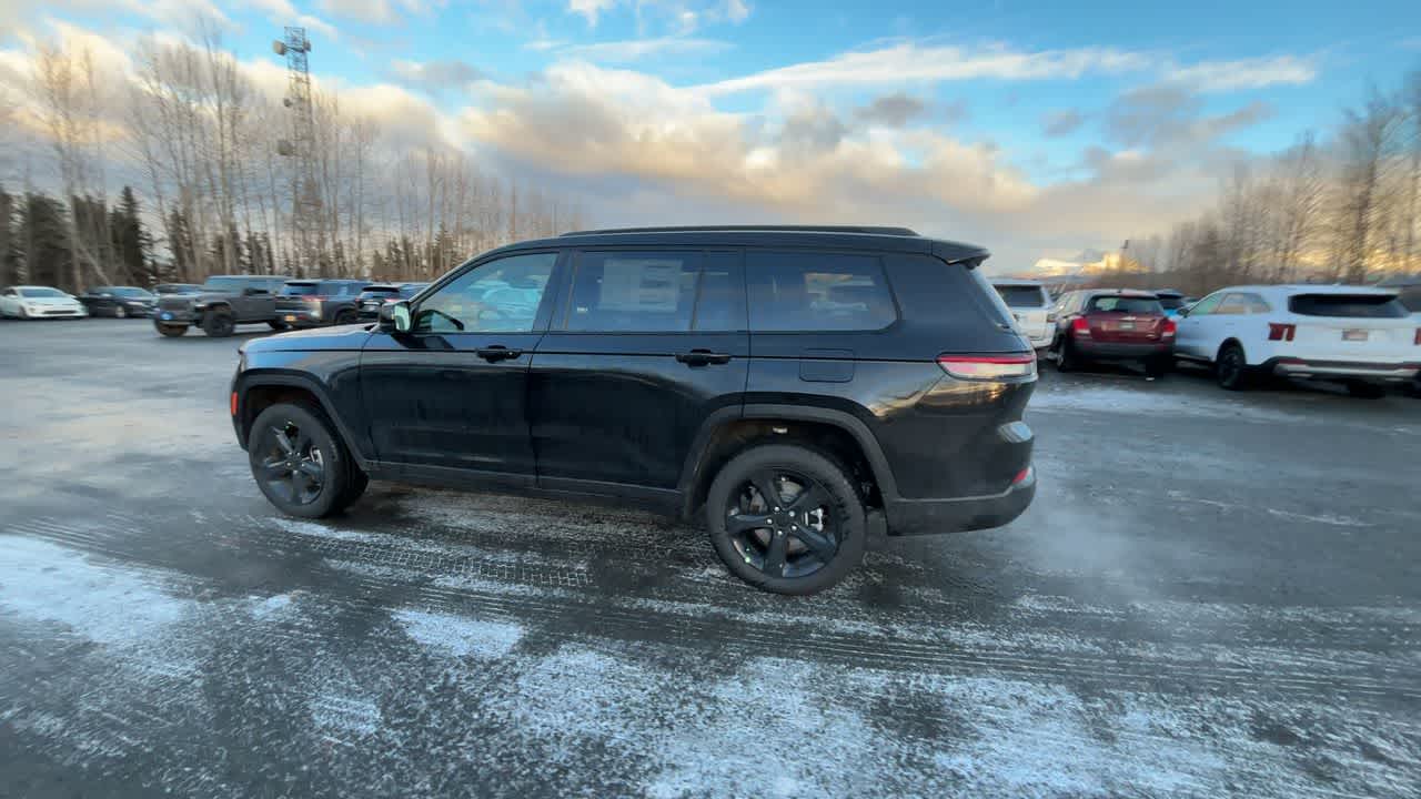 Thumbnail: 2025 Jeep Grand Cherokee - 9