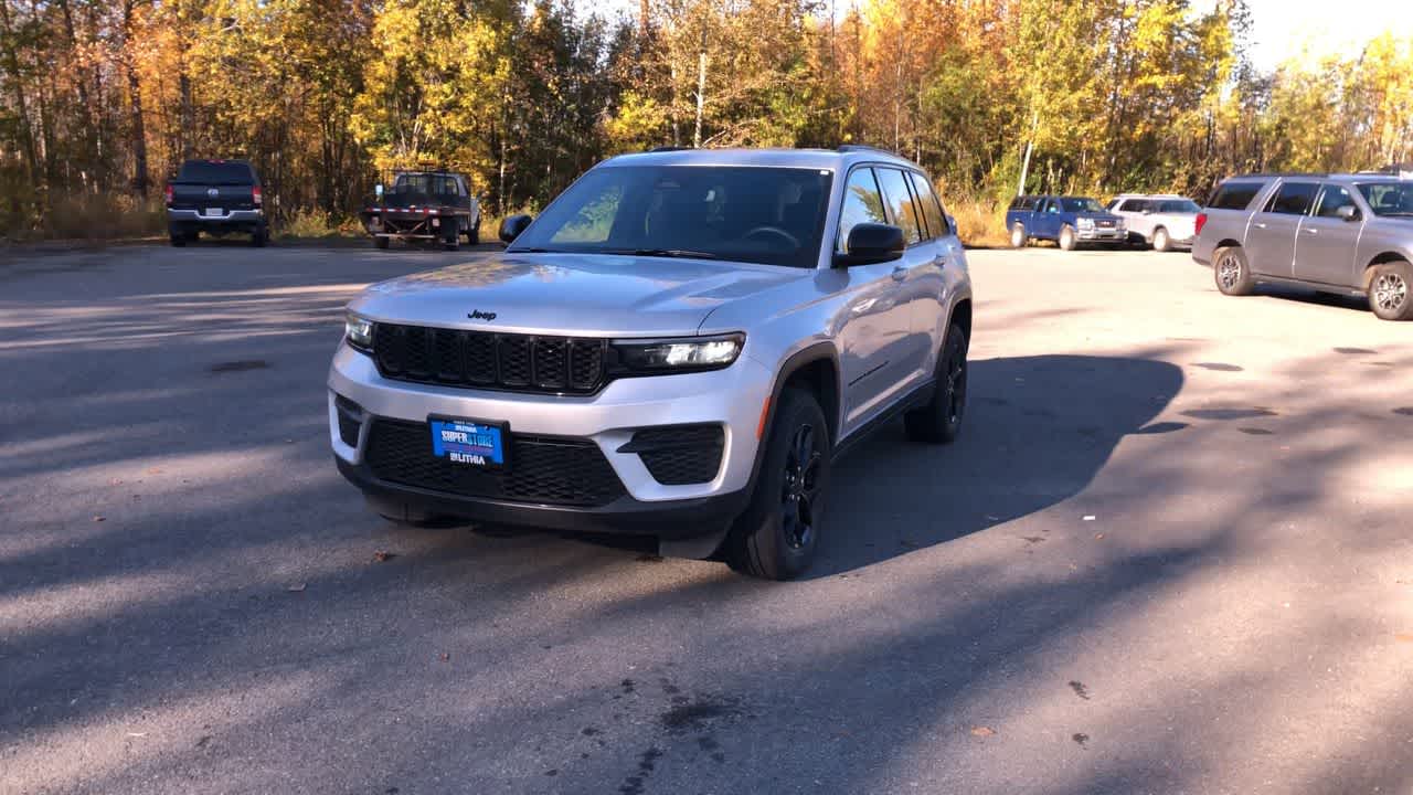 Thumbnail: 2024 Jeep Grand Cherokee - 5