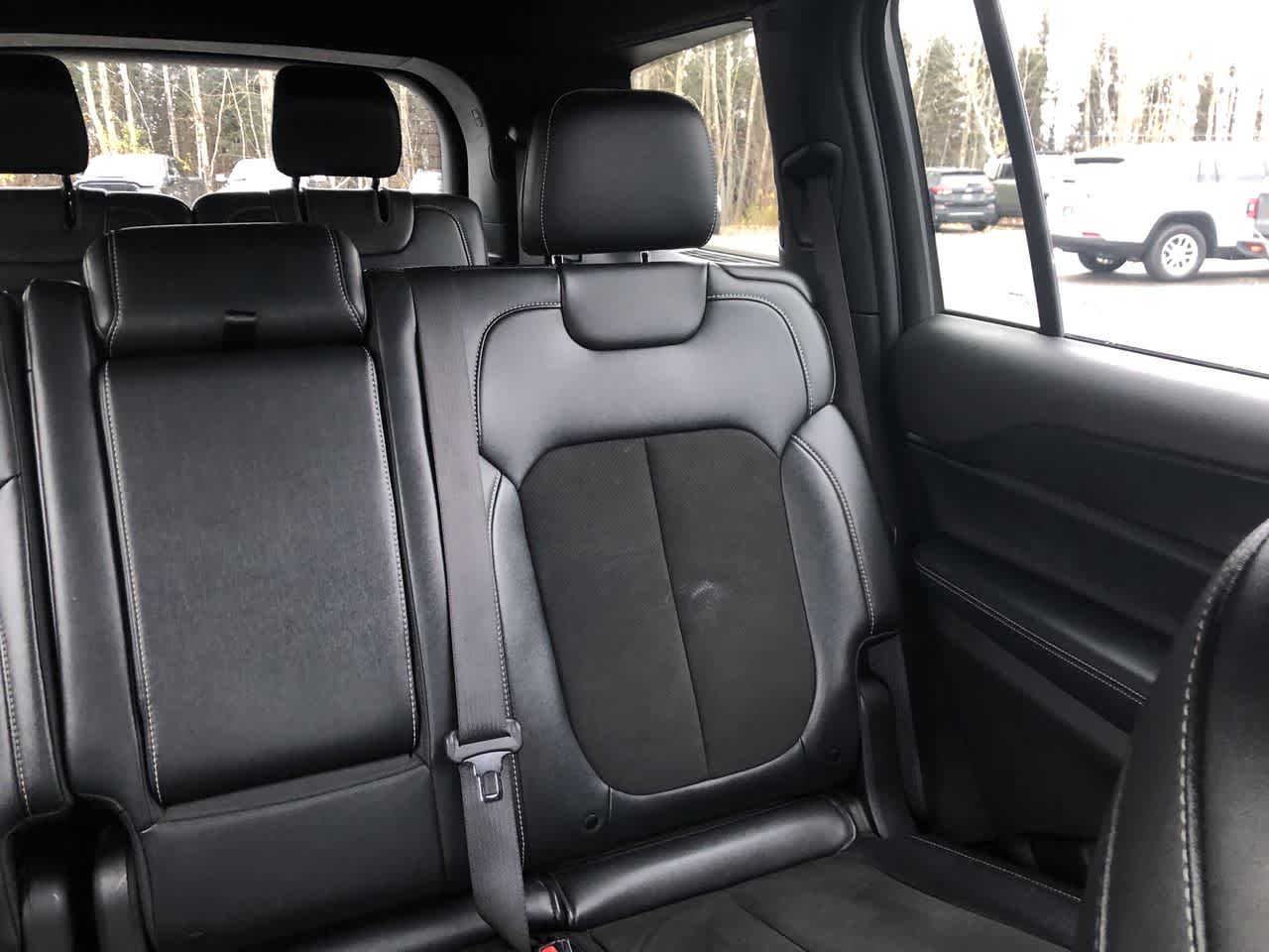 Thumbnail: 2024 Jeep Grand Cherokee L - 23