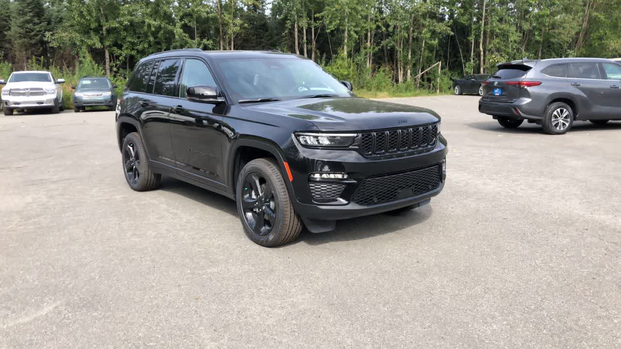 Thumbnail: 2025 Jeep Grand Cherokee - 2