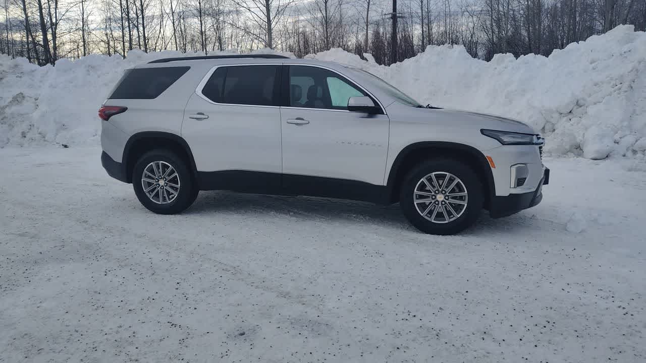 Thumbnail: 2022 Chevrolet Traverse - 9