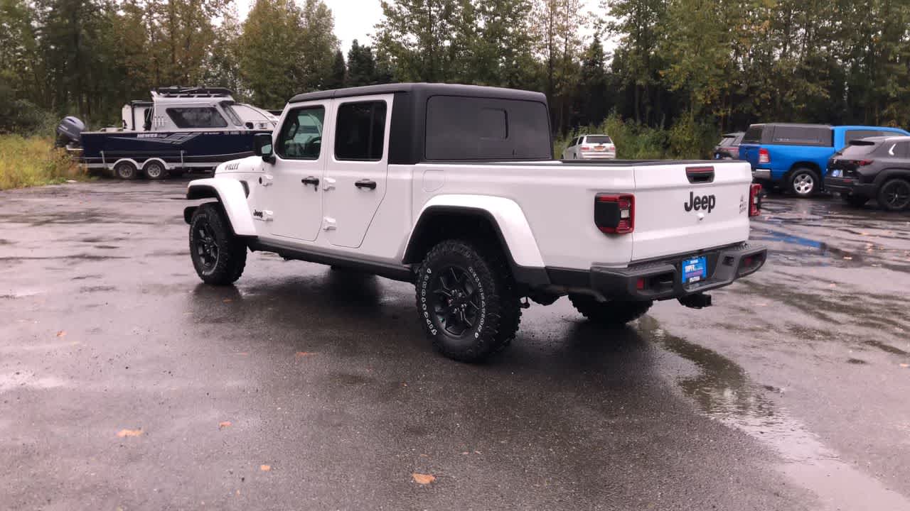 Thumbnail: 2025 Jeep Gladiator - 11